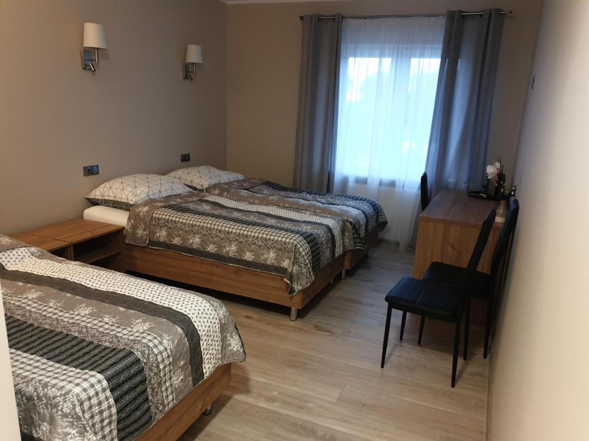 Motel Na Stacji Paliw Ustronie Morskie Buitenkant foto